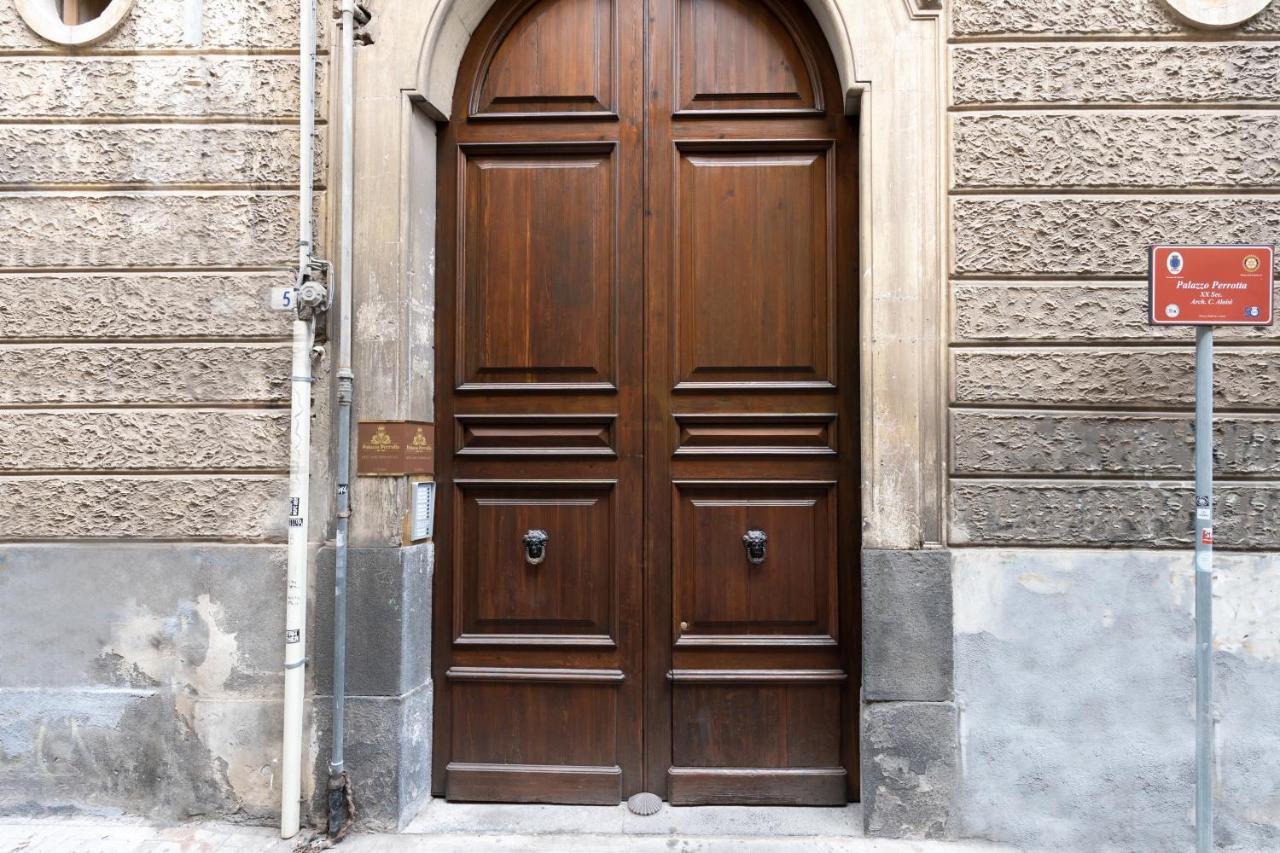 B&B Palazzo Perrotta CTA Exterior foto